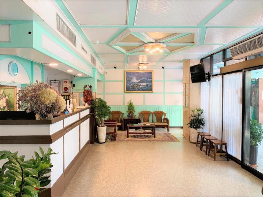 Inn Sun Hotel Чжанхуа Сити Екстериор снимка